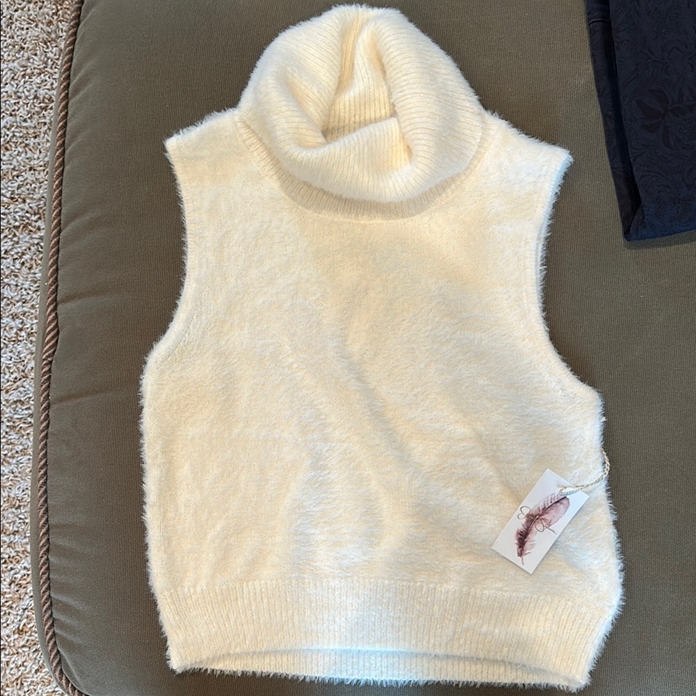 Jessica Simpson Cream Cowl Neck Sweater